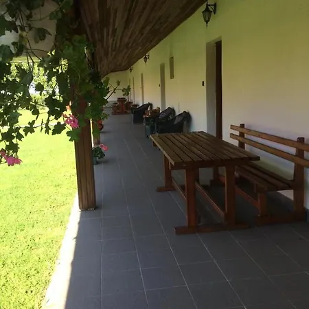 Vadaspuszta Vendeghaz *