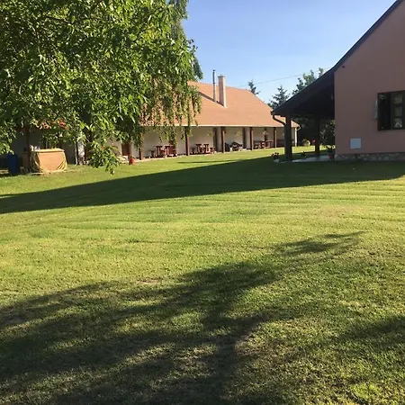 Vadaspuszta Vendeghaz Vendégház